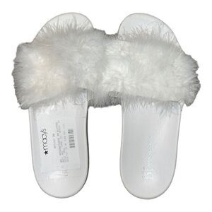 INC International Concepts White Wedge Faux-Marabou Slippers Extra Large 11-12